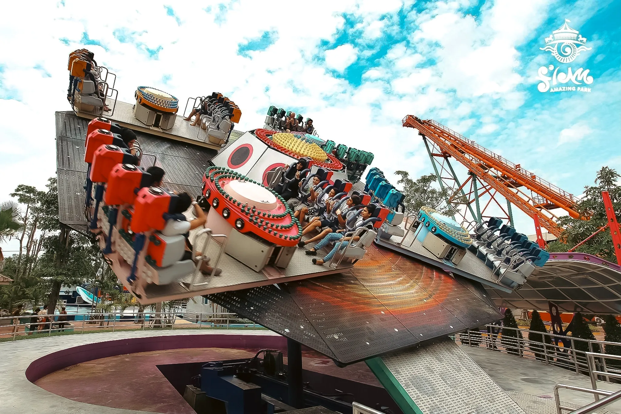 Siam Amazing Park